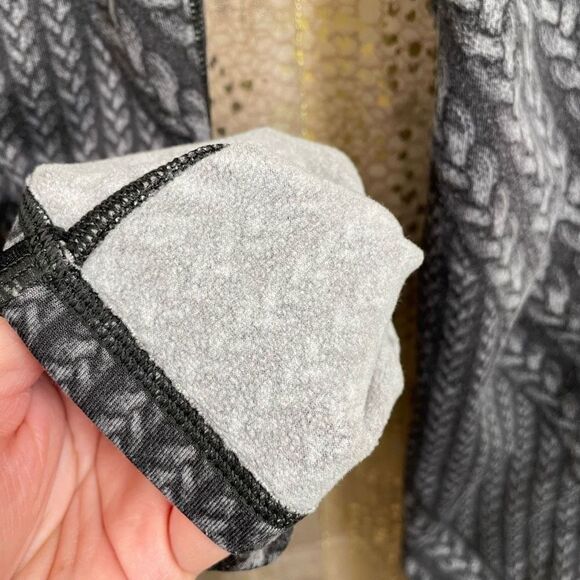 Aerie Chill Play Move High Rise Warm Thick Gray Rope Braid Leggings, Size S - Picture 5 of 7